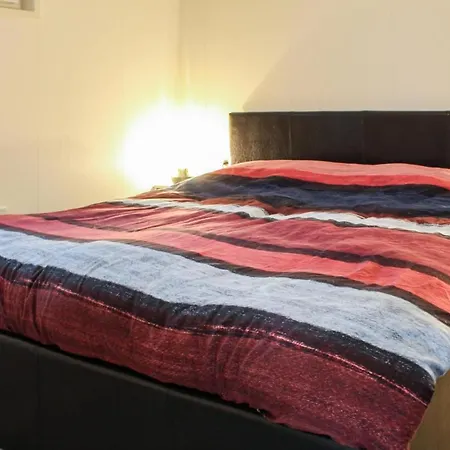 Ship In Aalsmeer With Kitchen 船屋 阿斯米尔