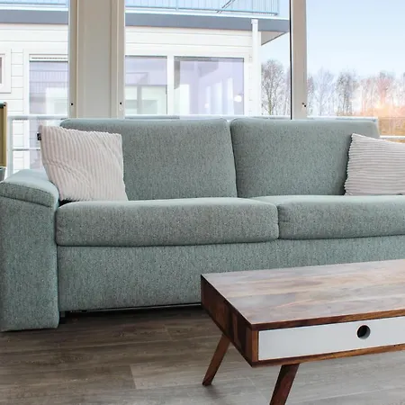 Botel Ship In With Kitchen 4*