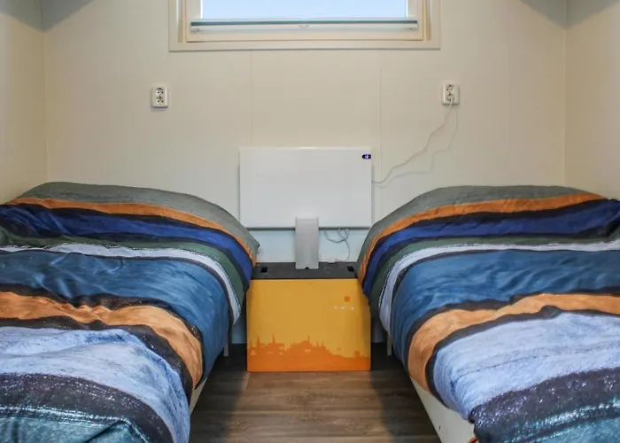 Ship In With Kitchen Aalsmeer